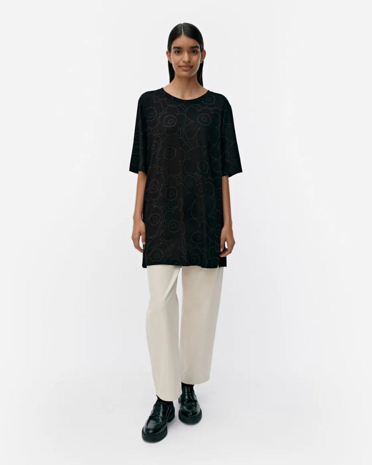 Marimekko - COUR PIIRTO UNIKKO -TUNIKA | Muotitavaralo Ratsula